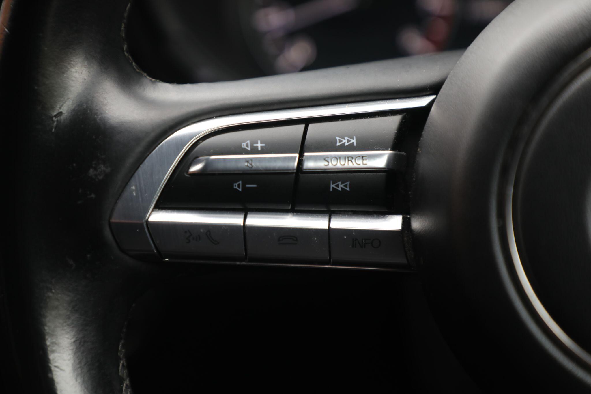 Large vehicle image